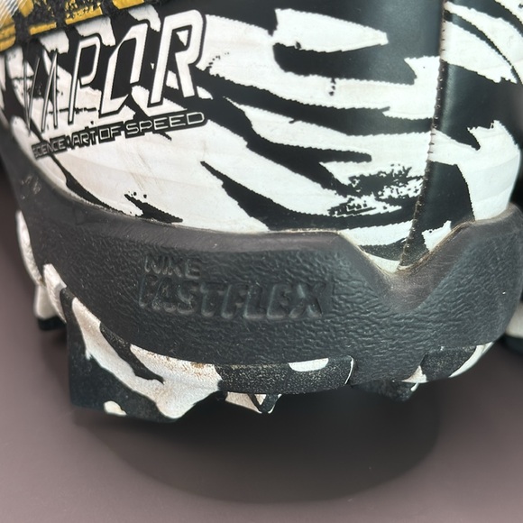 NIKE™️ 'VAPOR FASTFLEX' Size 5Y Yellow/Black Baseball Cleats - Picture 5 of 11